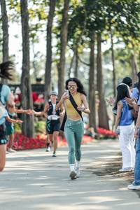 BIB: 
                            <button type="button" onclick="openModal(27352035)" class="btn btn-primary btn-sm float-right btn-popup" data-toggle="modal" data-target=".modal-high-quality">
                        <i class="fas fa-shopping-cart"></i> Add to Cart
                    </button>
                                            <button type="button" onclick="isThisMe(27352035, true)" class="btn btn-success btn-sm float-right btn-popup btn-isme hidden" data-toggle="tooltip" data-placement="bottom" title="นี่คือรูปของคุณใช่ไหม คลิกที่นี่เพื่อเอาเข้าอัลบั้ม">
                        <i class="fas fa-plus"></i> Add to album
                    </button>
                    <button type="button" onclick="isThisMe(27352035, false)" class="btn btn-warning btn-sm float-right btn-popup btn-isnotme hidden">
                        <i class="fas fa-ban"></i> Remove from album
                    </button>